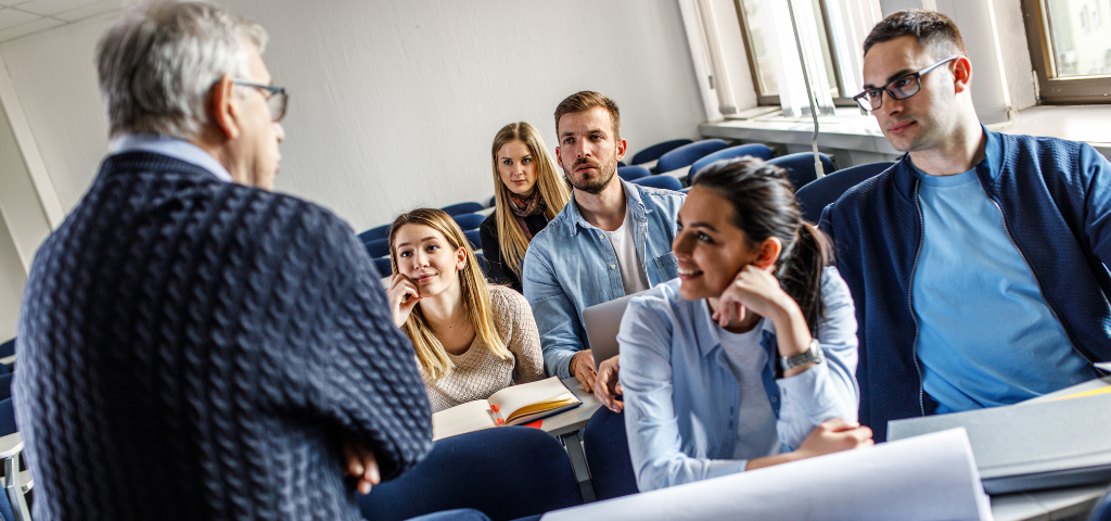 3 Reasons Not to Skip That College Class